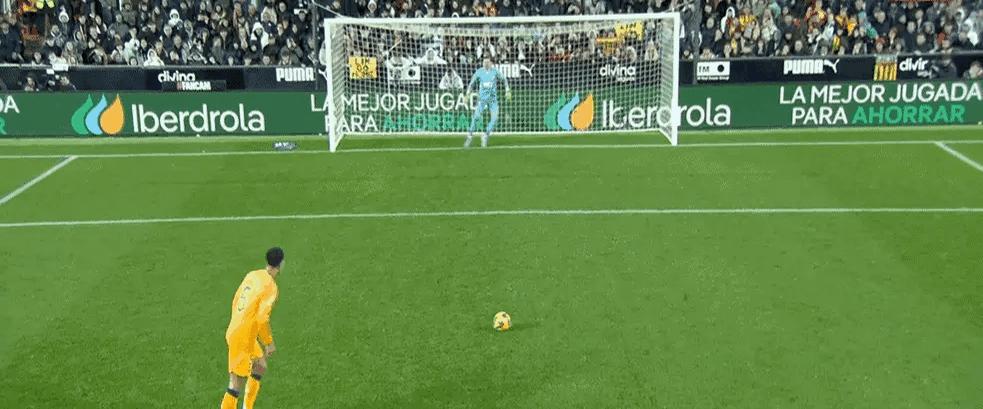 包含瓦伦西亚逆袭险胜,后防严密的词条 包含瓦伦西亚逆袭险胜,后防严密的词条