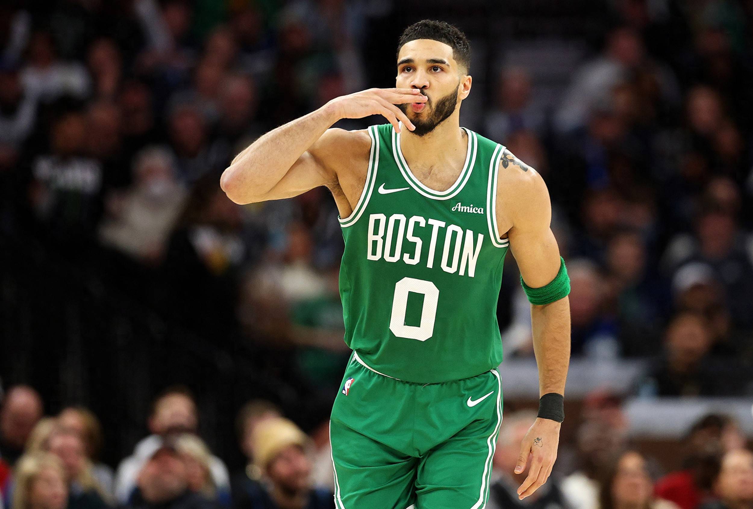 凯尔特人外线火力全开，实现连胜