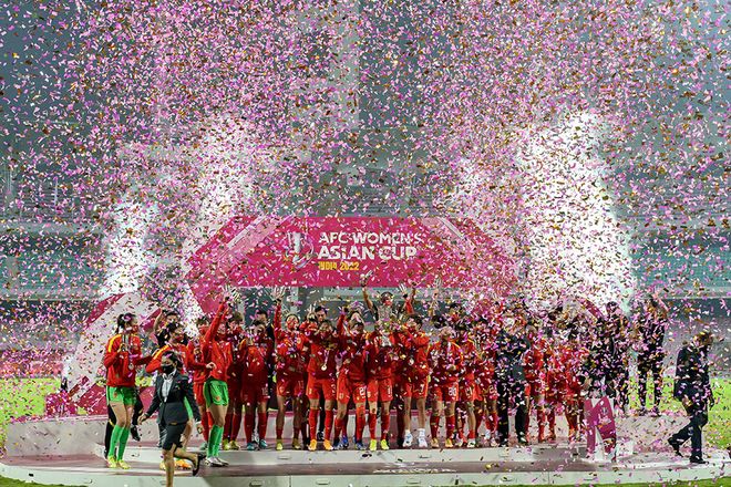 美洲选手再度登领奖台，豪取喝彩的简单介绍