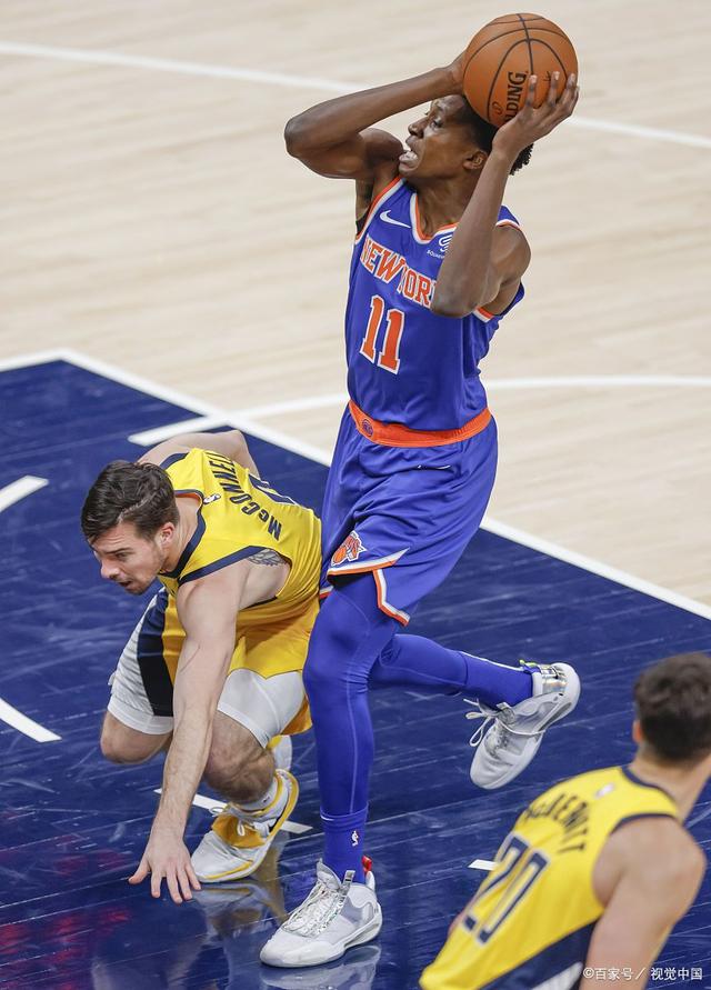 猛龙主场战胜尼克斯,取得五连胜 猛龙主场战胜尼克斯,取得五连胜