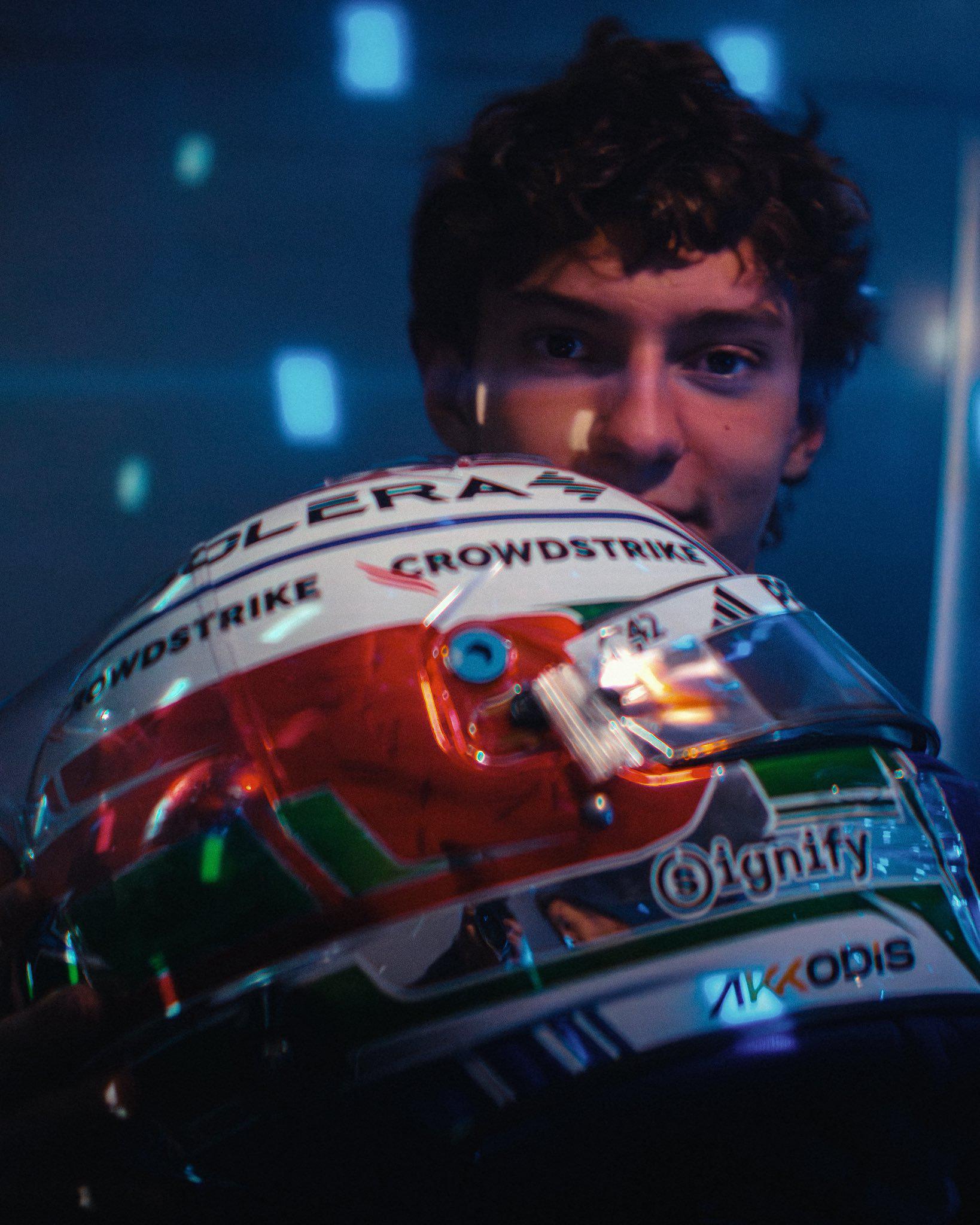 开云体育平台APP-梅赛德斯轻取红牛车队,拉塞尔刷新纪录