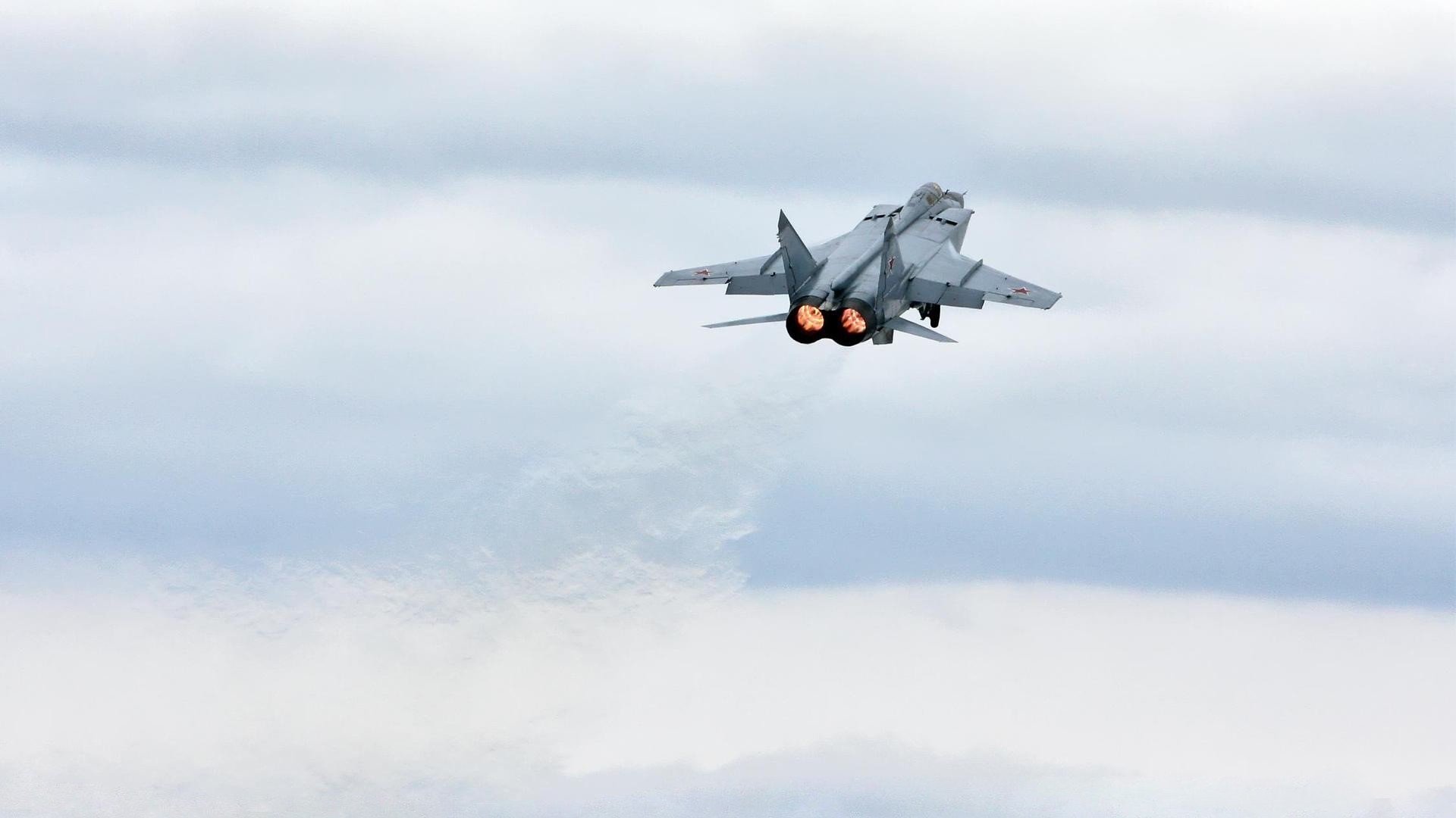 戈贝尔禁区如地震,马刺读秒时刻亮出绝世一枪