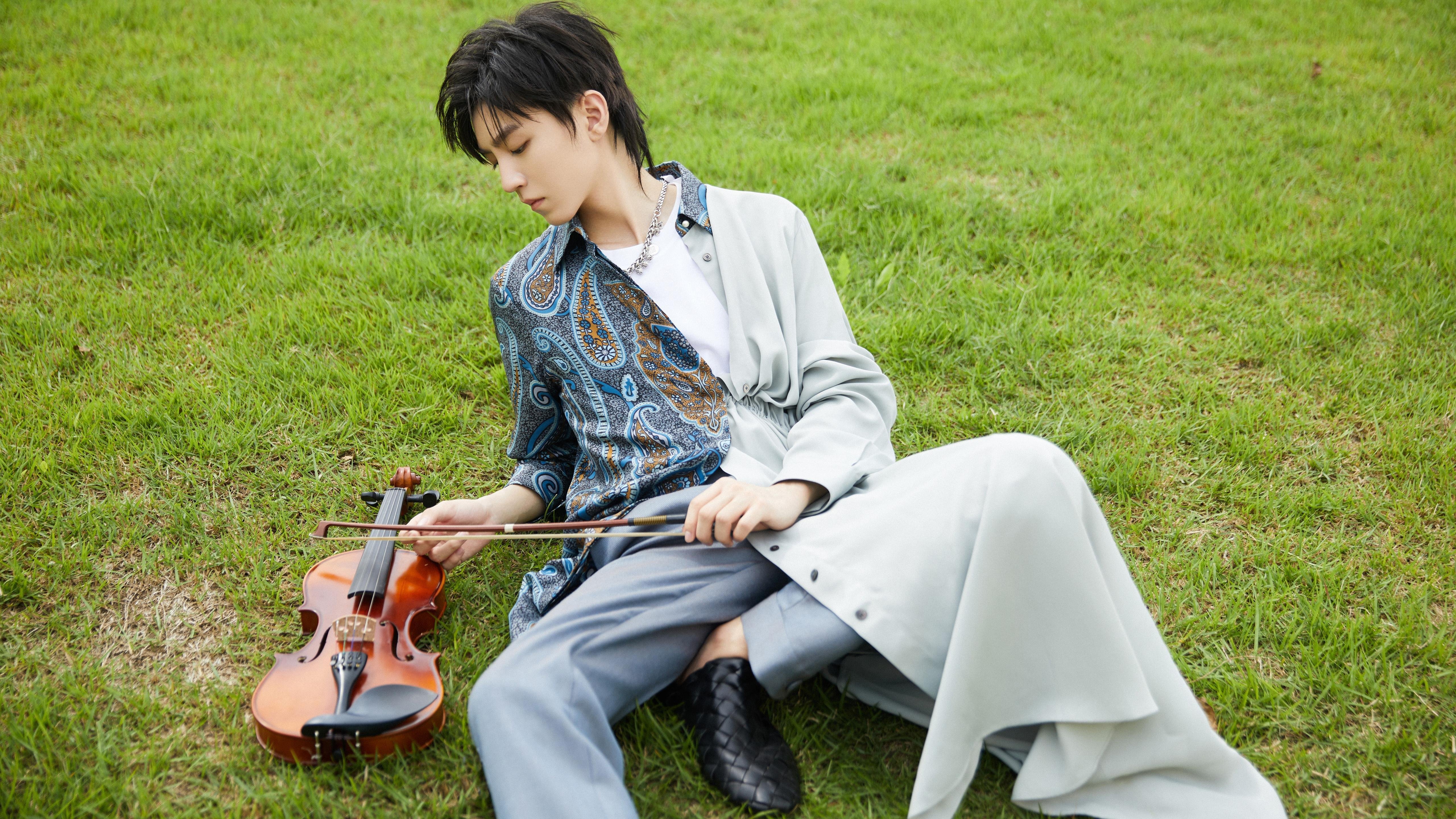 南美足球森林中的欧洲橡树，德里赫特如何以孤傲身姿主宰巴拉圭对阵巴西的每一寸草皮