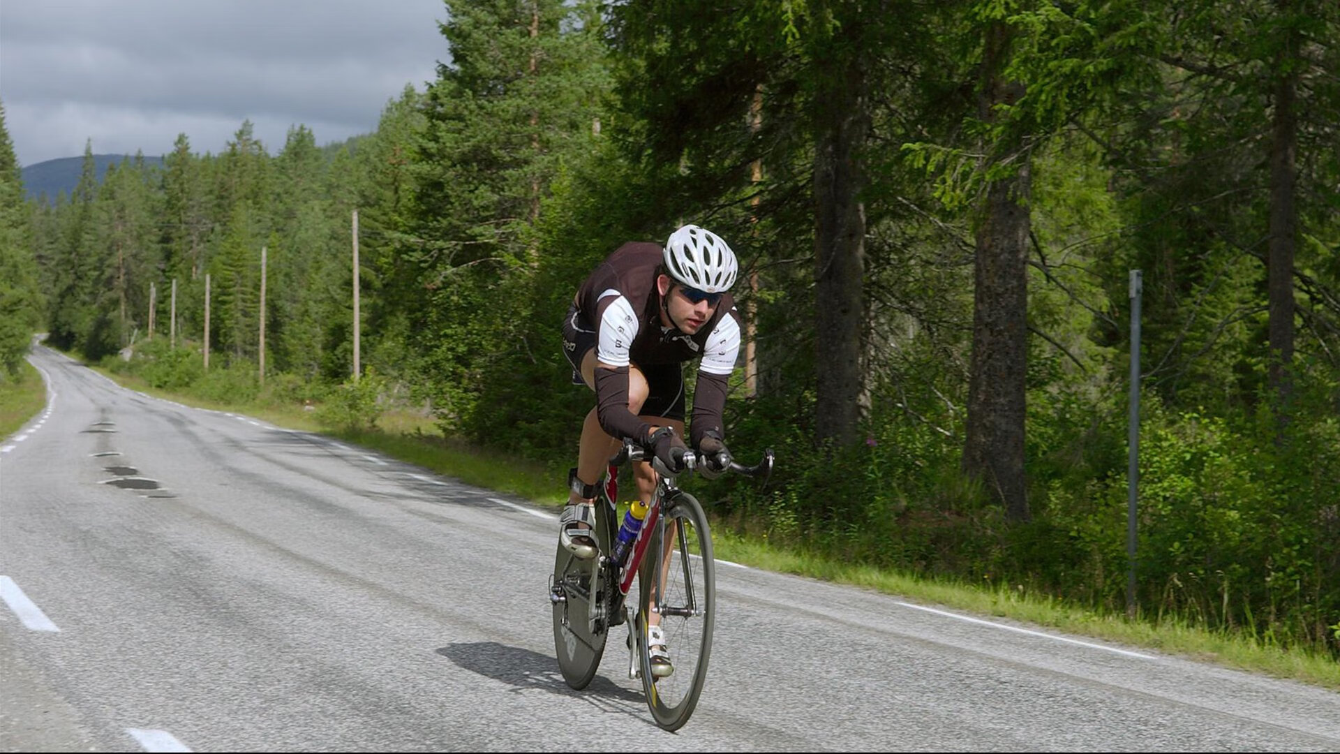 开云-揭密爵士窒息式防守，用军事级战术压制雄鹿，英格拉姆攻防一体统治全场