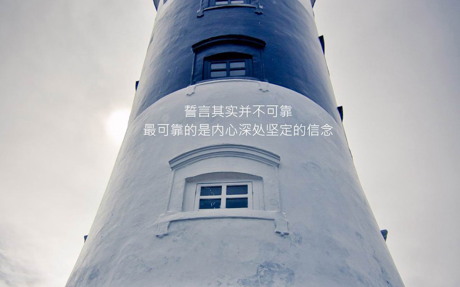 开云体育APP下载-这种错位本身就是极佳的文学素材。要写出唯一性，就不能把它当成常规的体育新闻，而应该是一篇带有强烈奇幻色彩、甚至后现代寓言的叙事散文